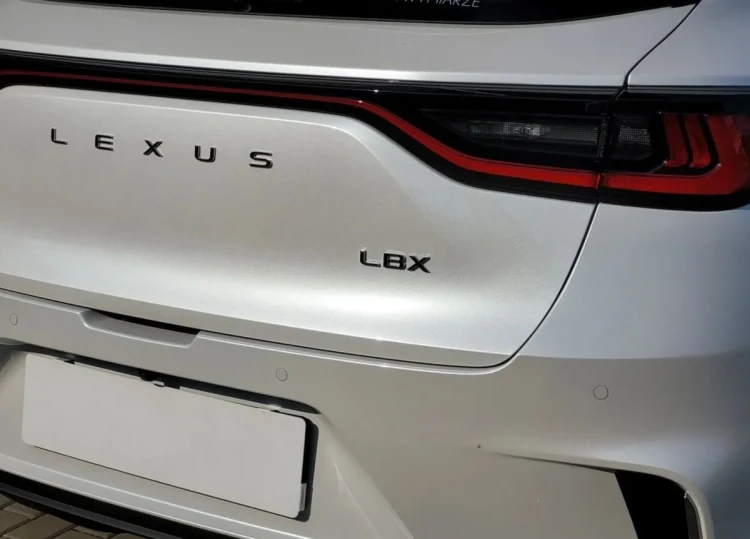 Lexus LBX LBX 1.5 Hybrid Relax AWD