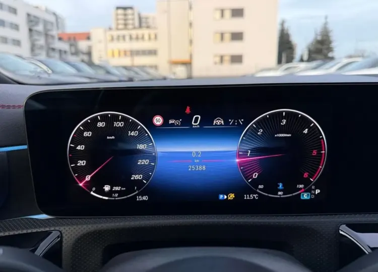 Mercedes-Benz CLA CLA 200 d AMG Line 8G-DCT