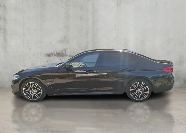 BMW Seria 5 530e xDrive aut