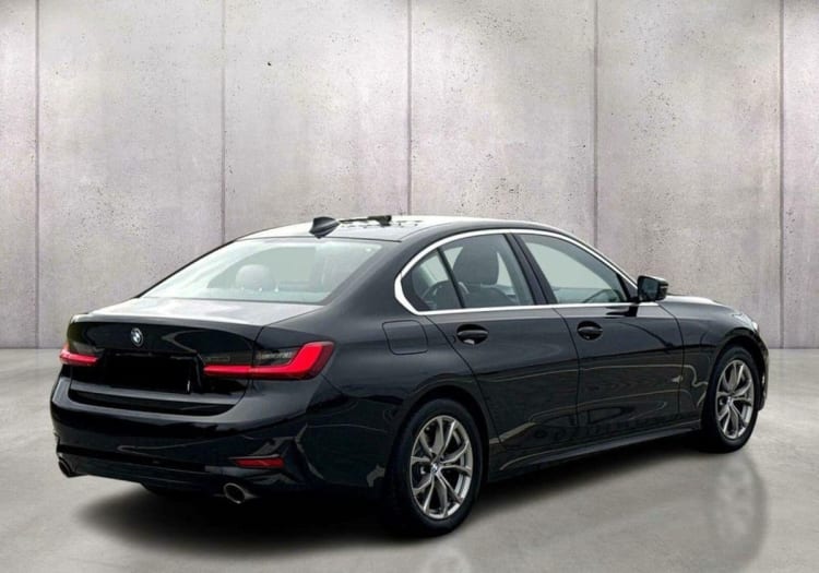 BMW Seria 3 318i aut