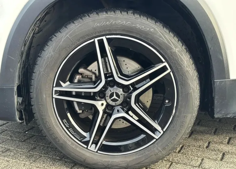 Mercedes-Benz GLB GLB 200 d AMG Line 8G-DCT