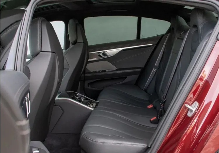 BMW Seria 8 840d xDrive mHEV