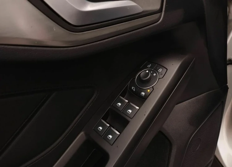 Ford Focus Focus 1.0 EcoBoost mHEV Titanium X