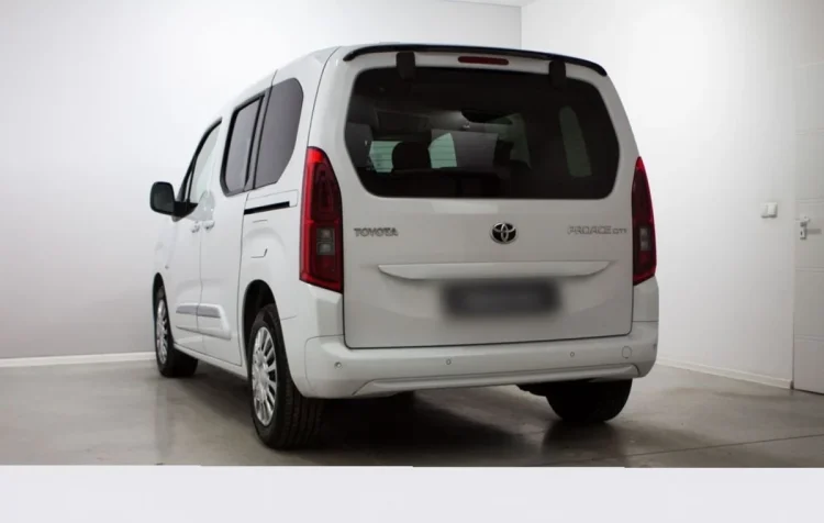 Toyota Proace City Proace City Verso 1.5 D-4D Business