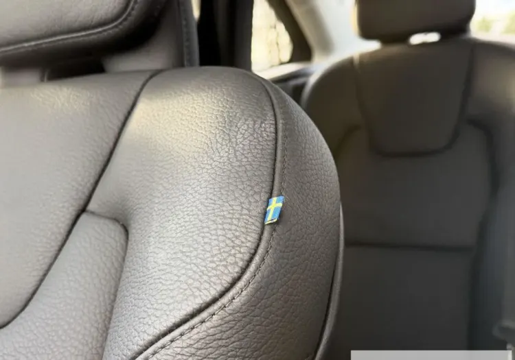 Volvo S90 S90 T8 AWD Plug-In Hybrid Plus Dark aut