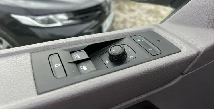 Volkswagen Transporter Transporter Kombi T6.1 TDI L1H1