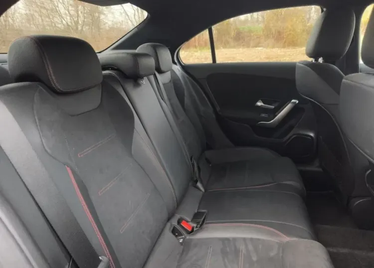 Mercedes-Benz Klasa A A 200 AMG Line 7G-DCT