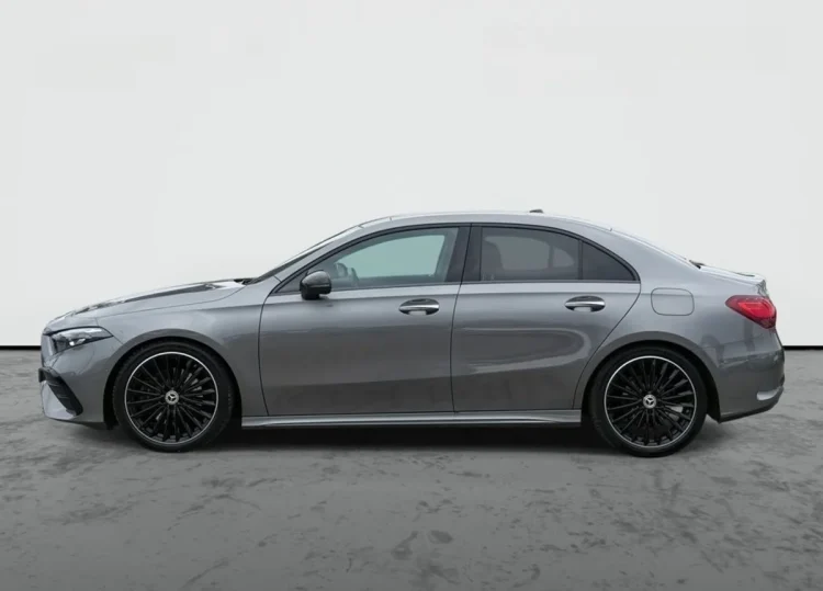 Mercedes-Benz Klasa A A 220 4-Matic AMG Line 8G-DCT