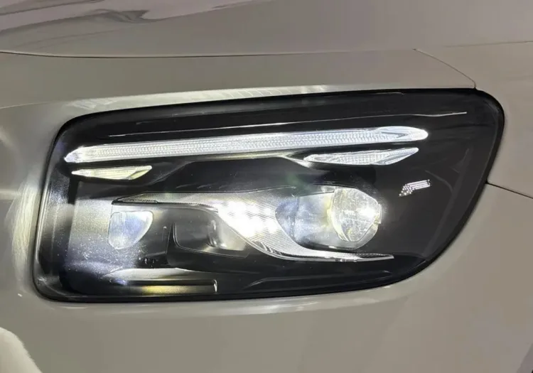 Mercedes-Benz GLB GLB 200 mHEV AMG Line 7G-DCT