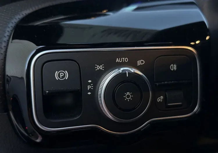 Mercedes-Benz CLA CLA 220 mHEV 4-Matic AMG Line 8G-DCT