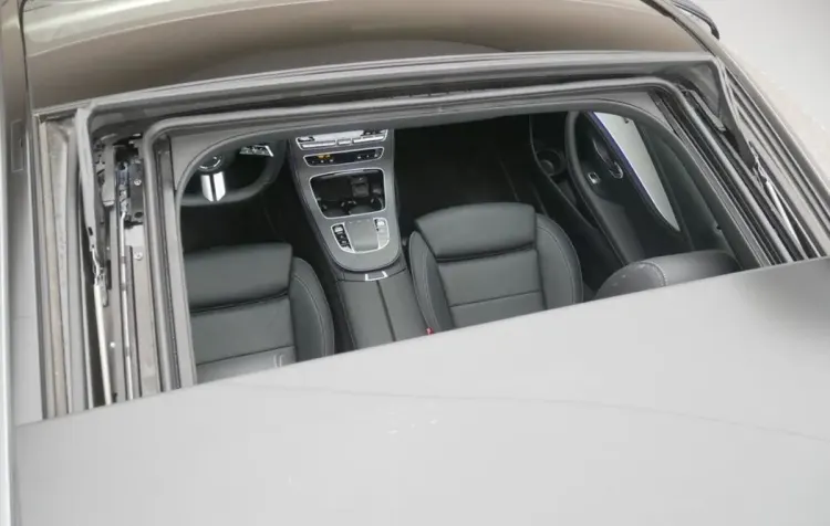 Mercedes-Benz Klasa E E 200 AMG