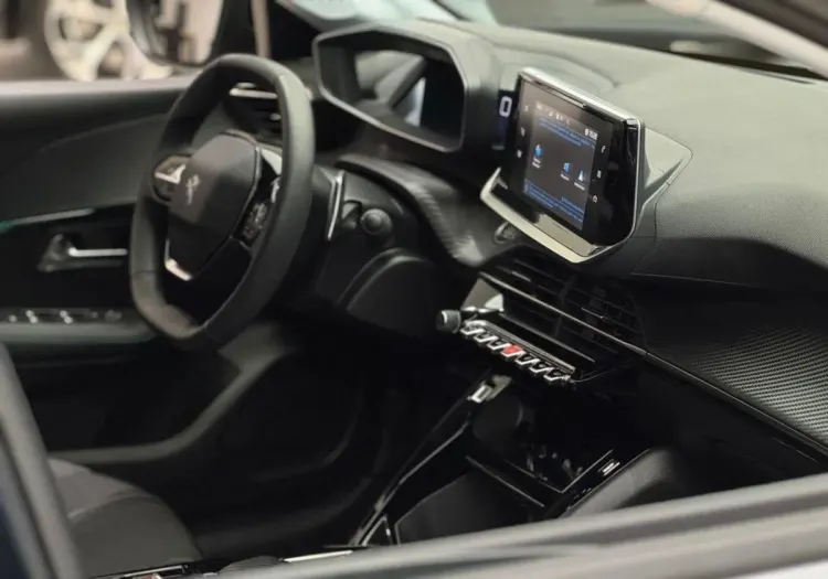 Peugeot 208 208 1.2 PureTech Allure S&S EAT8