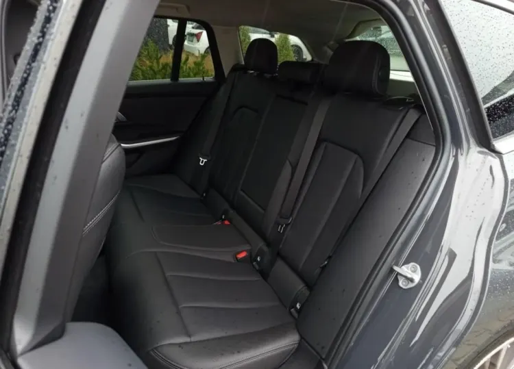 BMW Seria 3 320d xDrive mHEV sport-aut