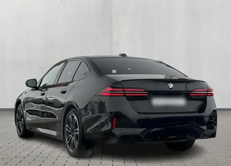 BMW Seria 5 520i mHEV M Sport aut