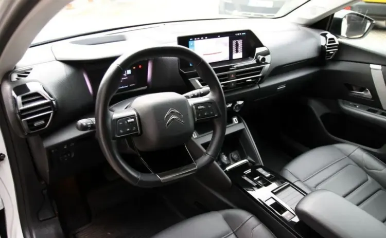 Citroen e-C4 X e-C4 X EV136 Shine