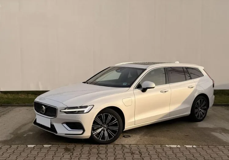 Volvo V60 V60 T6 AWD Plug-In Hybrid Ultra Bright aut