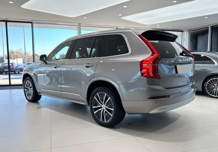 Volvo XC 90 XC 90 B5 D AWD Momentum Pro 7os aut