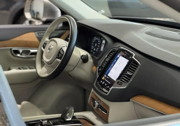 Volvo XC 90 XC 90 B5 D AWD Momentum Pro 7os aut