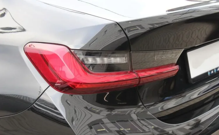 BMW Seria 3 318i aut