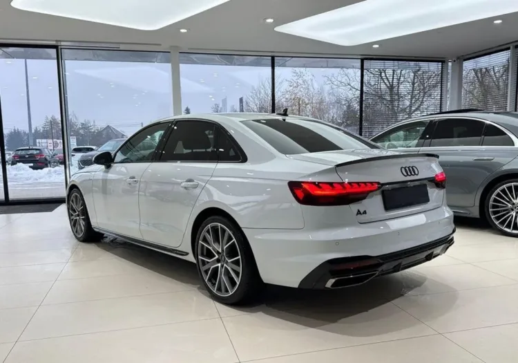 Audi A4 A4 35 TFSI mHEV S Line S tronic