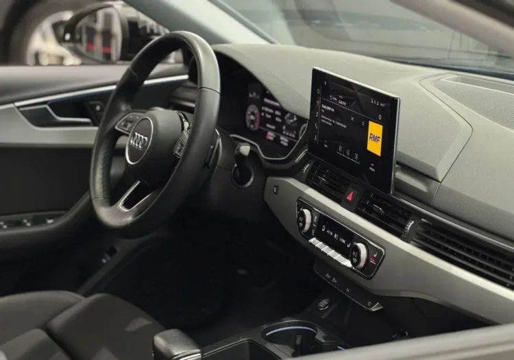 Audi A4 A4 35 TFSI mHEV S Line S tronic