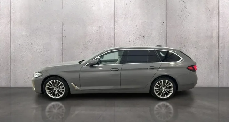 BMW Seria 5 530d xDrive mHEV Luxury Line aut