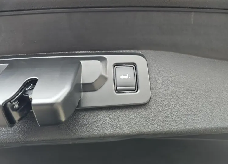 Renault Austral Austral 1.3 TCe mHEV Iconic aut