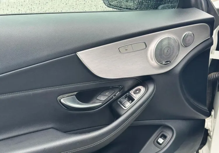 Mercedes-Benz Klasa C C 220 d 4MATIC 9G-TRONIC