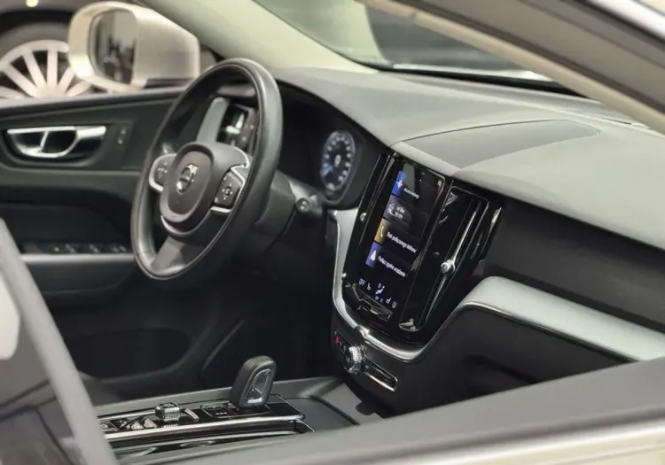 Volvo XC 60 XC 60 B4 D Momentum Pro aut