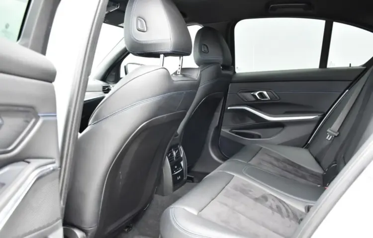 BMW Seria 3 320i xDrive M Sport sport-aut