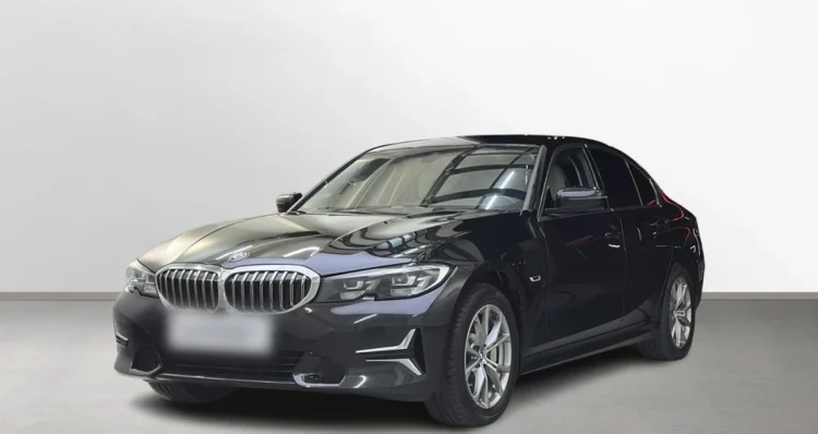 BMW Seria 3 330e xDrive Luxury Line aut