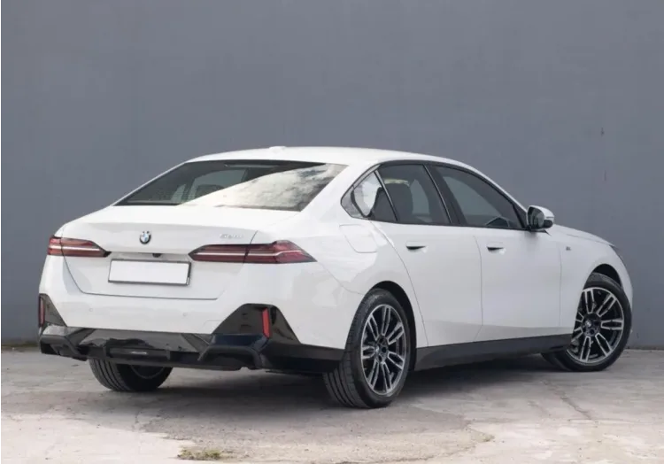 BMW Seria 5 520i mHEV M Sport aut