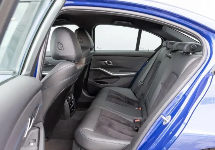 BMW Seria 3 318i M Sport aut