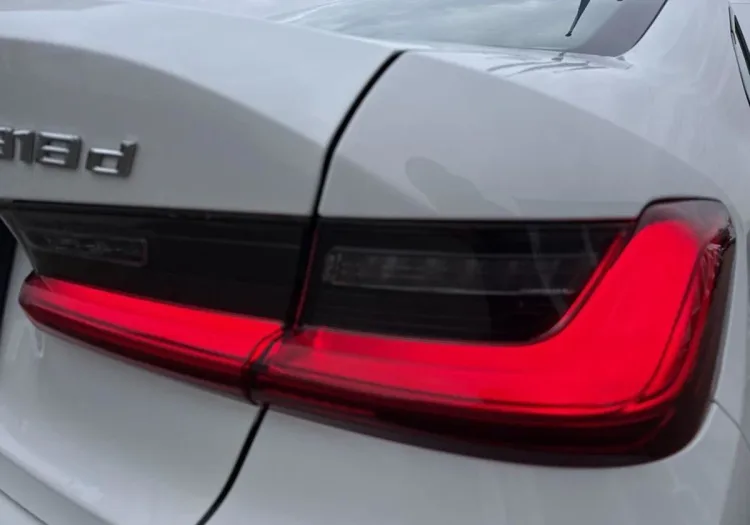 BMW Seria 3 318d mHEV Advantage aut