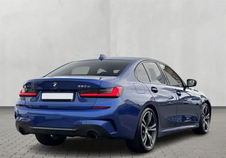 BMW Seria 3 320d xDrive M Sport sport-aut