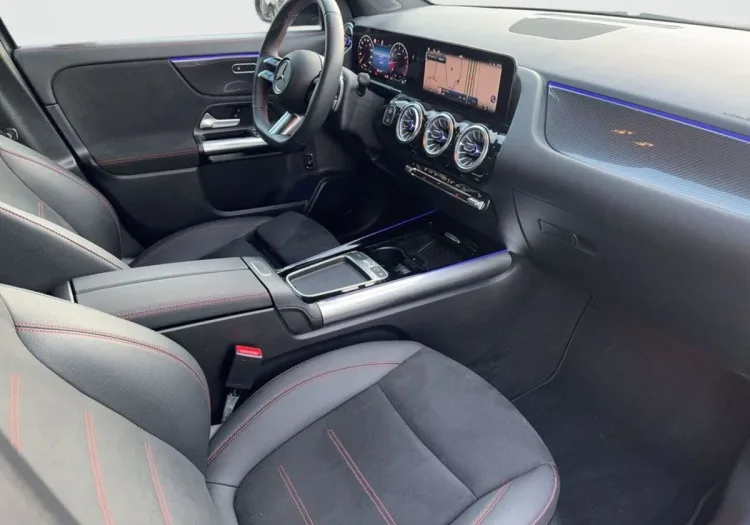 Mercedes-Benz GLA GLA 200 mHEV AMG Line 7G-DCT