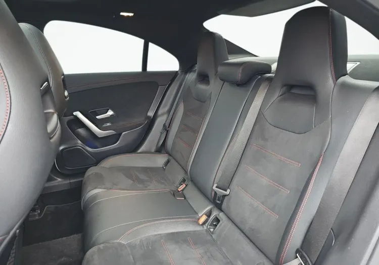 Mercedes-Benz CLA CLA 200 AMG Line 7G-DCT