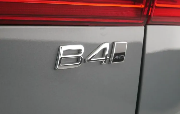 Volvo XC 60 XC 60 B4 D AWD Plus Bright aut