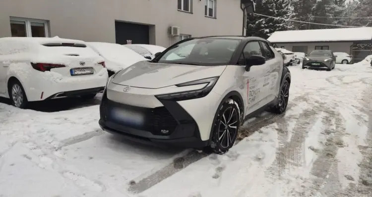 Toyota C-HR C-HR 2.0 Hybrid Executive