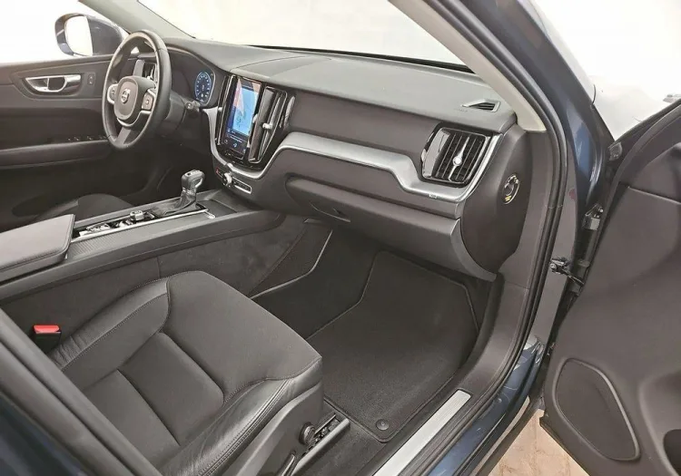 Volvo XC 60 XC60 D4 Momentum Pro aut