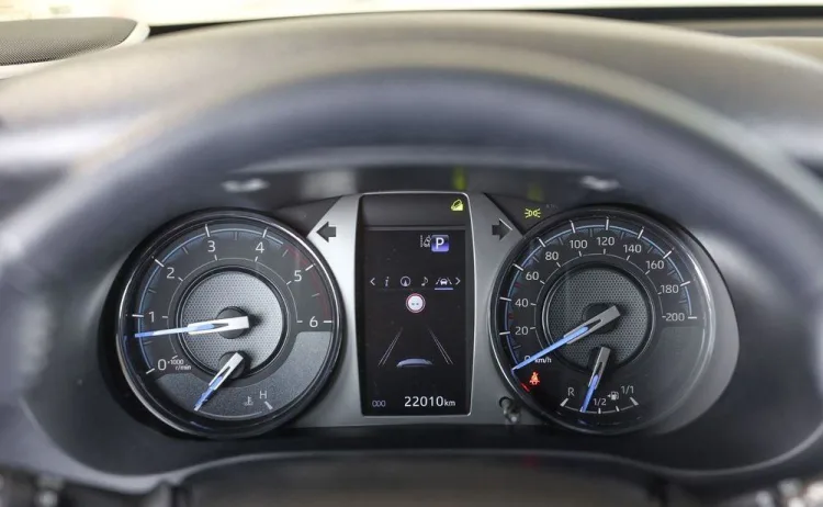 Toyota Hilux Hilux 2.8 D-4D Double Cab Invincible 4x4 aut