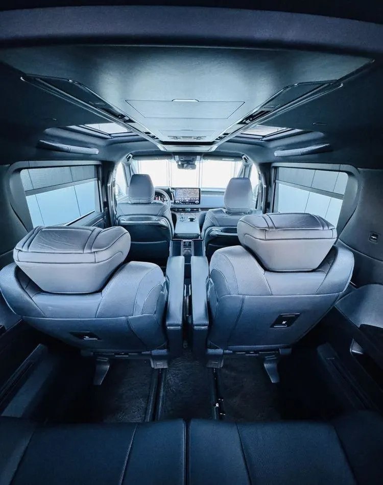 Lexus LM LM 350h Prestige