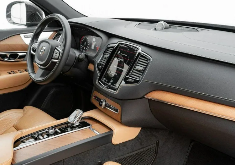 Volvo XC 90 XC 90 T8 AWD Plug-In Hybrid Inscription 7os aut