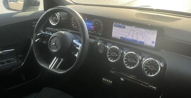 Mercedes-Benz CLA CLA 200 mHEV AMG Line 7G-DCT