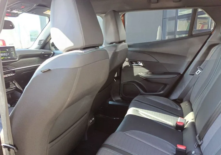 Peugeot 2008 2008 PureTech 130 Allure S&S EAT8