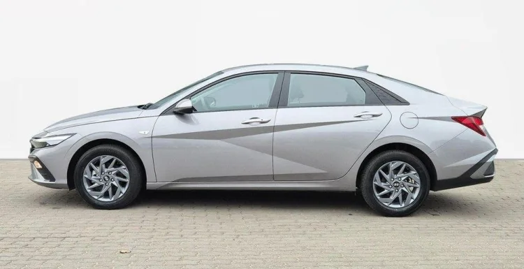 Hyundai Elantra Elantra 1.6 Modern CVT