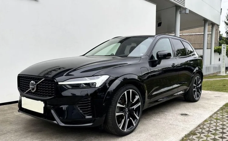 Volvo XC 60 XC 60 T8 Plug-In Hybrid AWD Ultra Dark aut