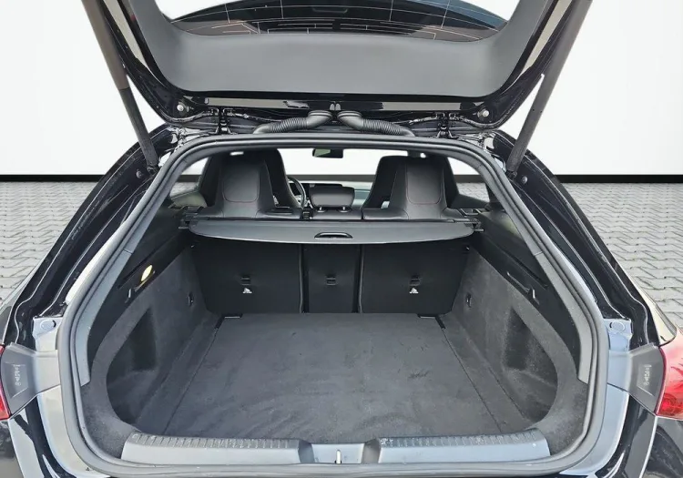 Mercedes-Benz CLA CLA 200 mHEV AMG Line 7G-DCT