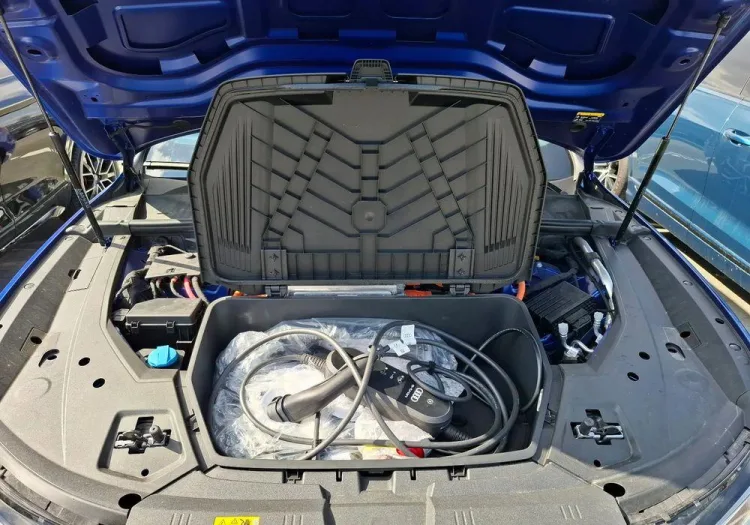 Audi Q8 Q8 e-tron 50 Quattro S Line