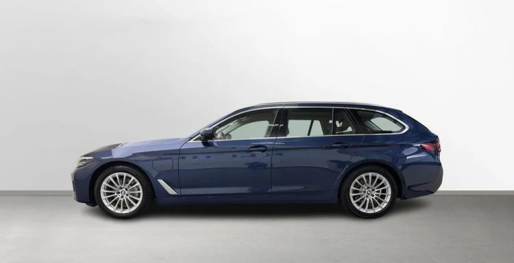 BMW Seria 5 530e Luxury Line aut